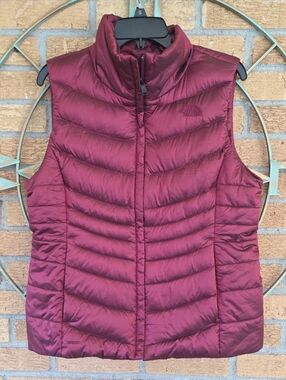 The North Face Women's Metallic Pink/Purple Packable Down Puffer Vest Large